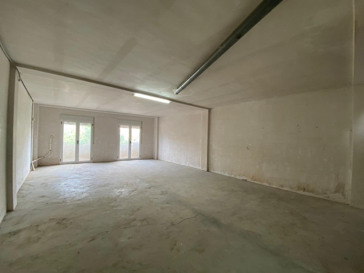 Local Commercial à vendre à Manuel - 85 000 € (Ref: 6641637)