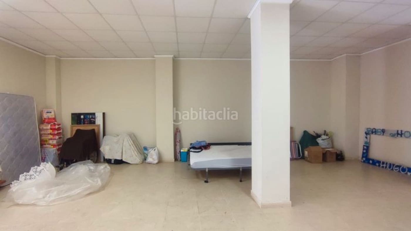 Commercial for sale in Carlet - € 70,000 (Ref: 6641774)