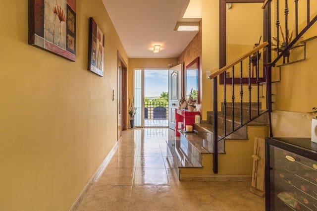 Adosado de 3 habitaciones en Beneixida en venta con piscina garaje - 260.000 € (Ref: 6641798)