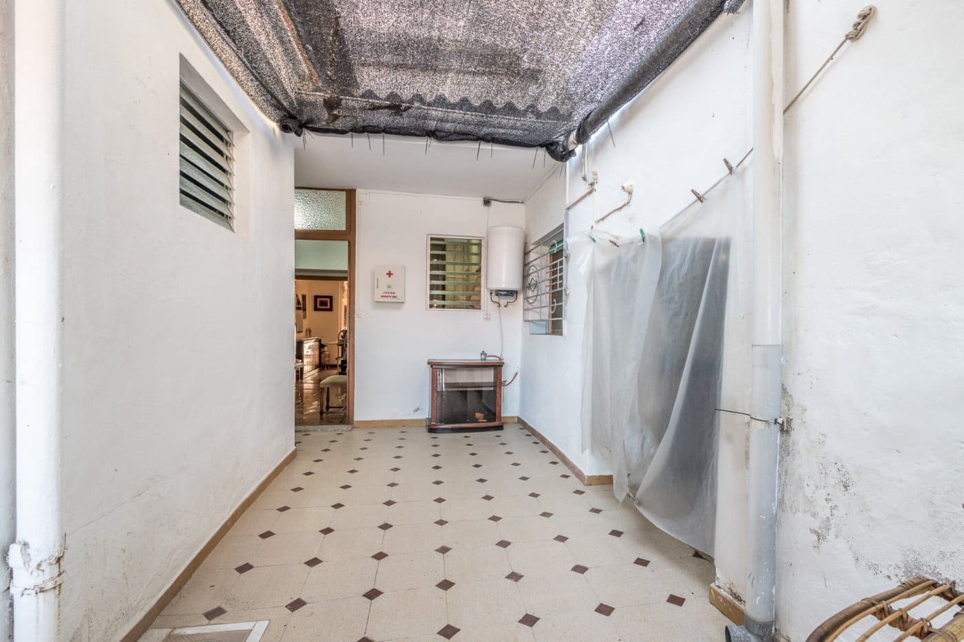 3 bedroom Townhouse for sale in San Juan de Enova with garage - € 145,000 (Ref: 7102785)