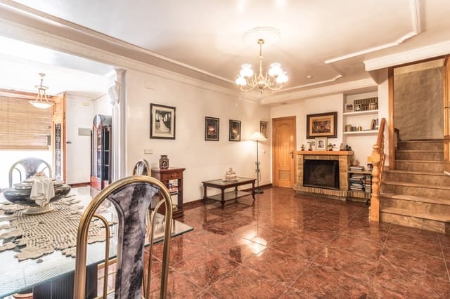 3 bedroom Townhouse for sale in San Juan de Enova with garage - € 145,000 (Ref: 7102785)