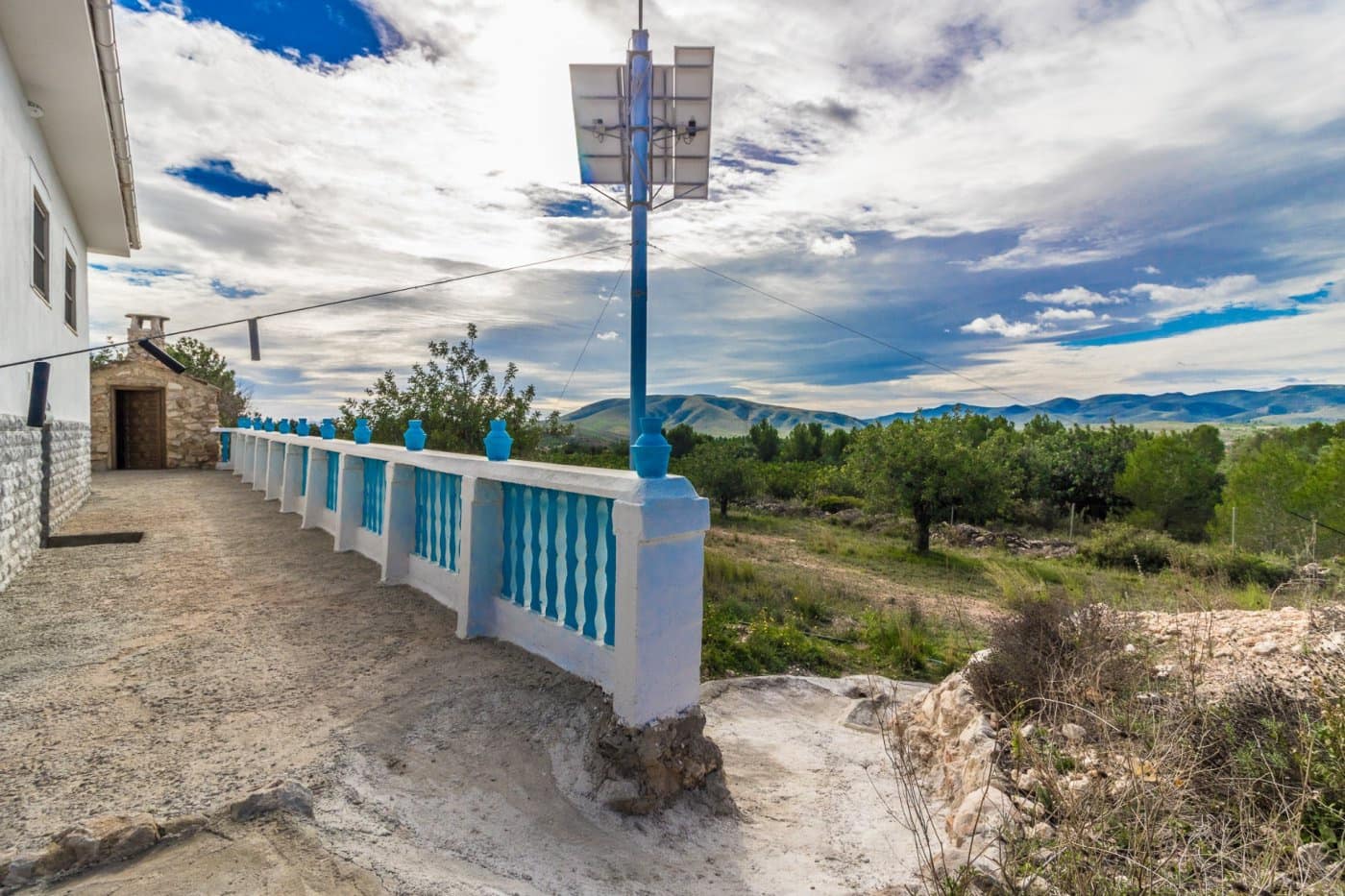 3 soveværelse Finca/Landehus til salg i Llombai med swimmingpool garage - € 185.000 (Ref: 7255043)