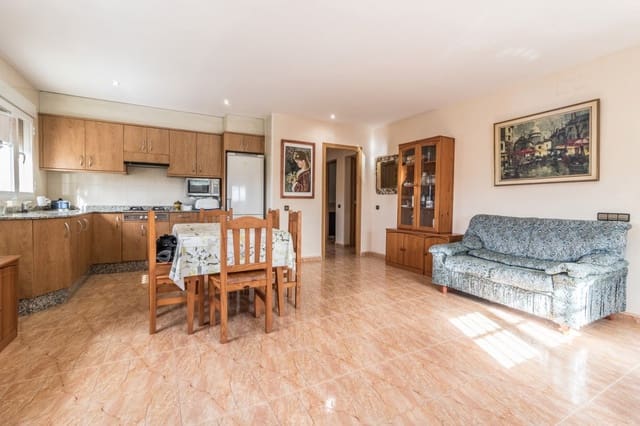 3 soveværelse Finca/Landehus til salg i Llombai med swimmingpool garage - € 185.000 (Ref: 7255043)