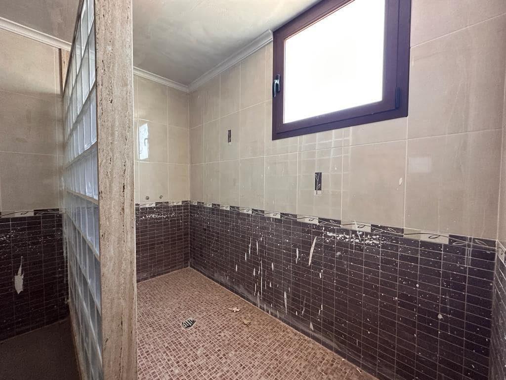 6 chambre Maison de Ville à vendre à Benimodo avec garage - 270 000 € (Ref: 7477268)