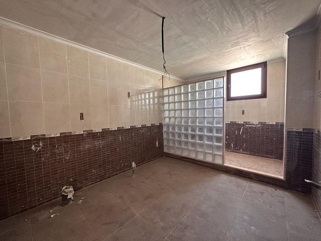 6 chambre Maison de Ville à vendre à Benimodo avec garage - 270 000 € (Ref: 7477268)