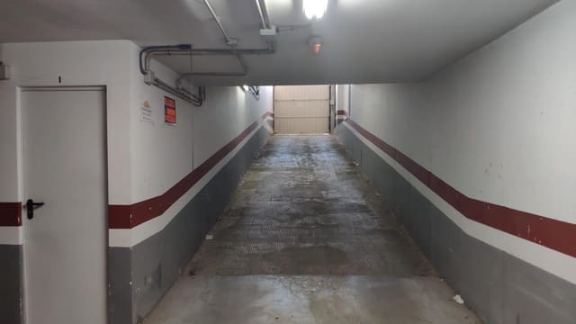 Garage in vendita in Carlet - 12.000 € (Rif: 7992895)