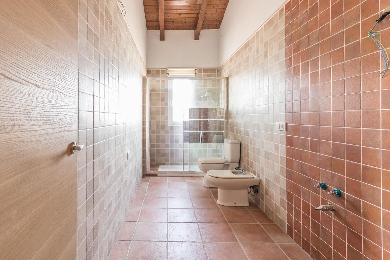 4 bedroom Villa for rent in L'Enova with pool garage - € 1,500 (Ref: 8120303)