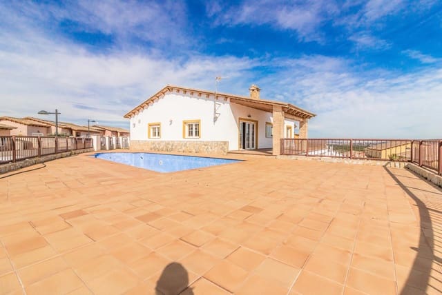 6 bedroom Villa for rent in L'Enova with pool - € 2,000 (Ref: 8120304)