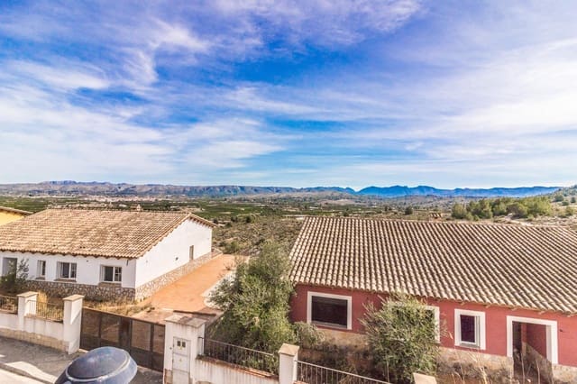 6 bedroom Villa for rent in L'Enova with pool - € 2,000 (Ref: 8120304)