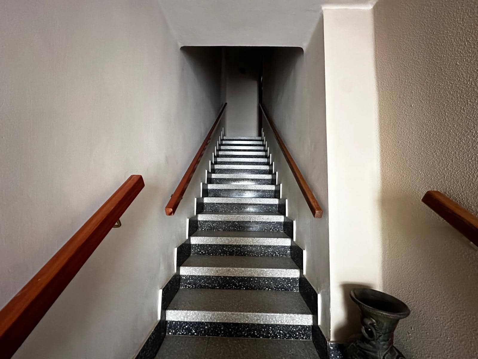 4 slaapkamer Huis te koop in Carlet met garage - € 140.000 (Ref: 8247829)