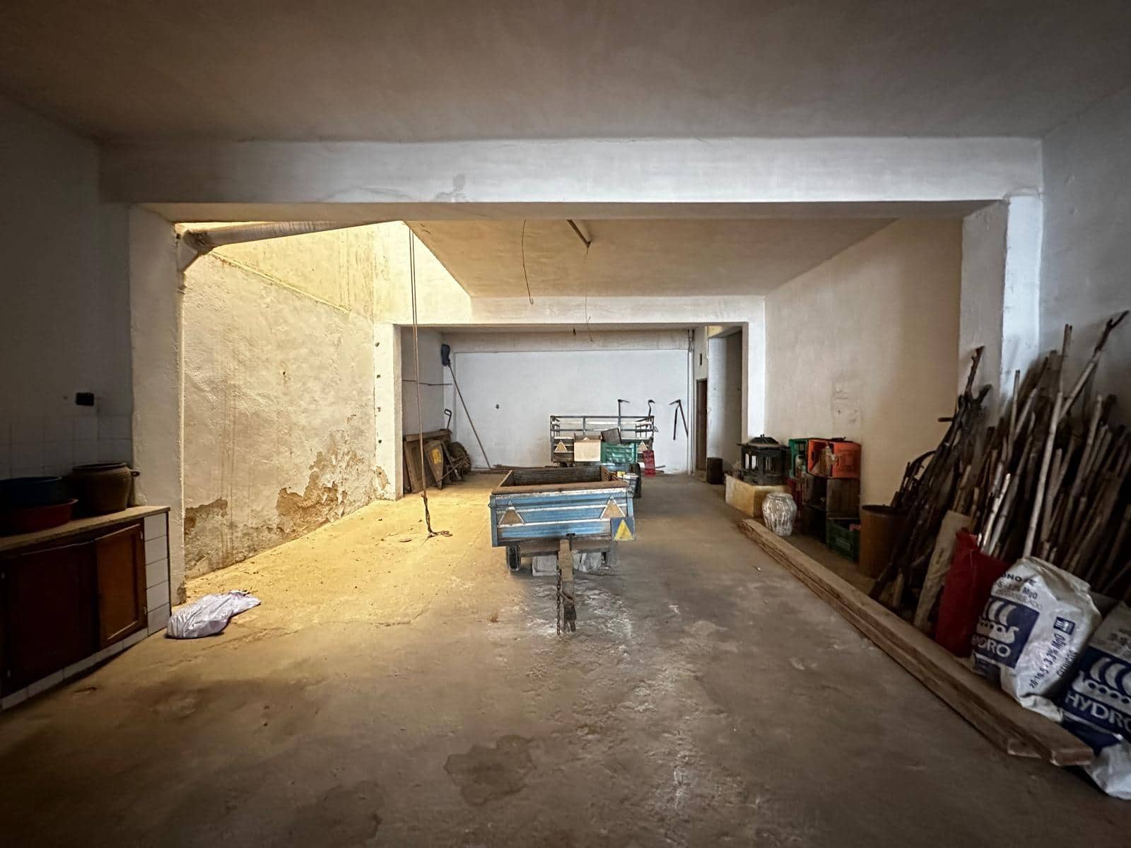 4 slaapkamer Huis te koop in Carlet met garage - € 140.000 (Ref: 8247829)