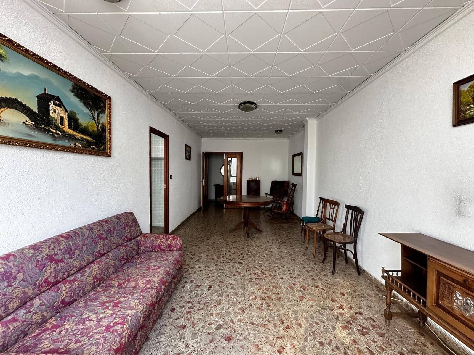 4 slaapkamer Huis te koop in Carlet met garage - € 140.000 (Ref: 8247829)