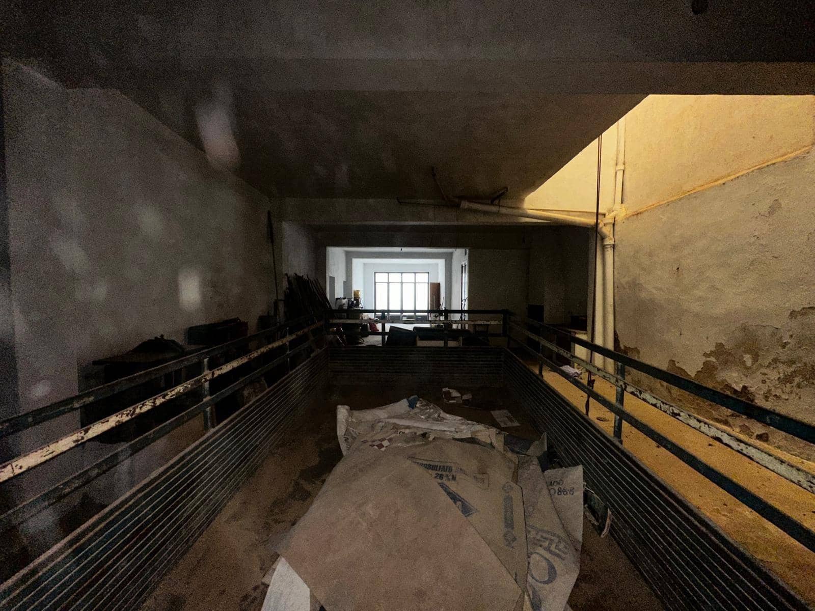 4 slaapkamer Huis te koop in Carlet met garage - € 140.000 (Ref: 8247829)