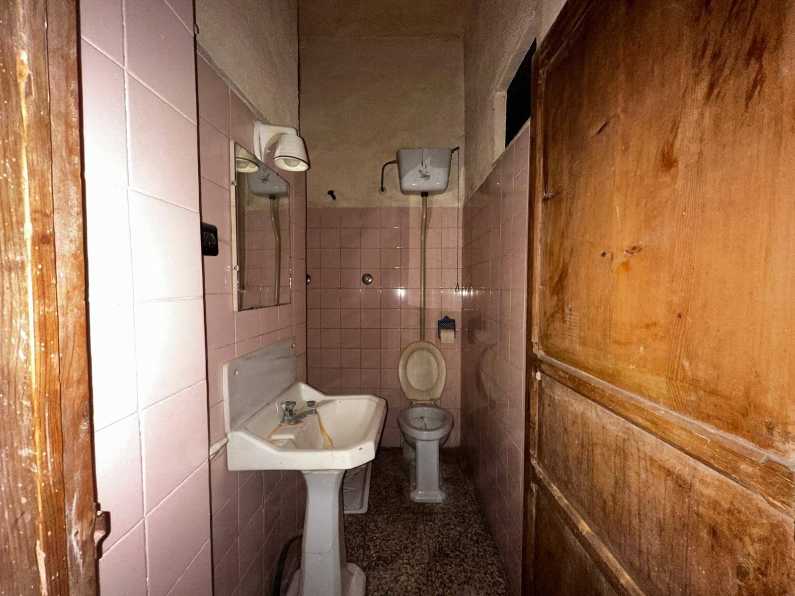 4 slaapkamer Huis te koop in Carlet met garage - € 140.000 (Ref: 8247829)