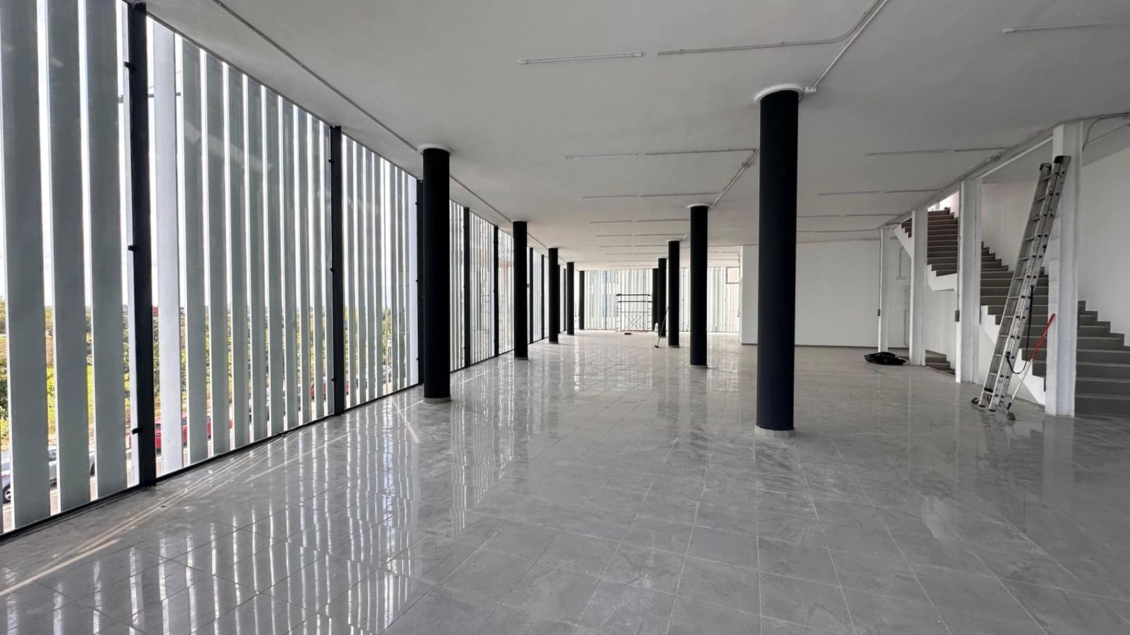 Bedrijf te koop in Algemesi - € 560.000 (Ref: 8279194)