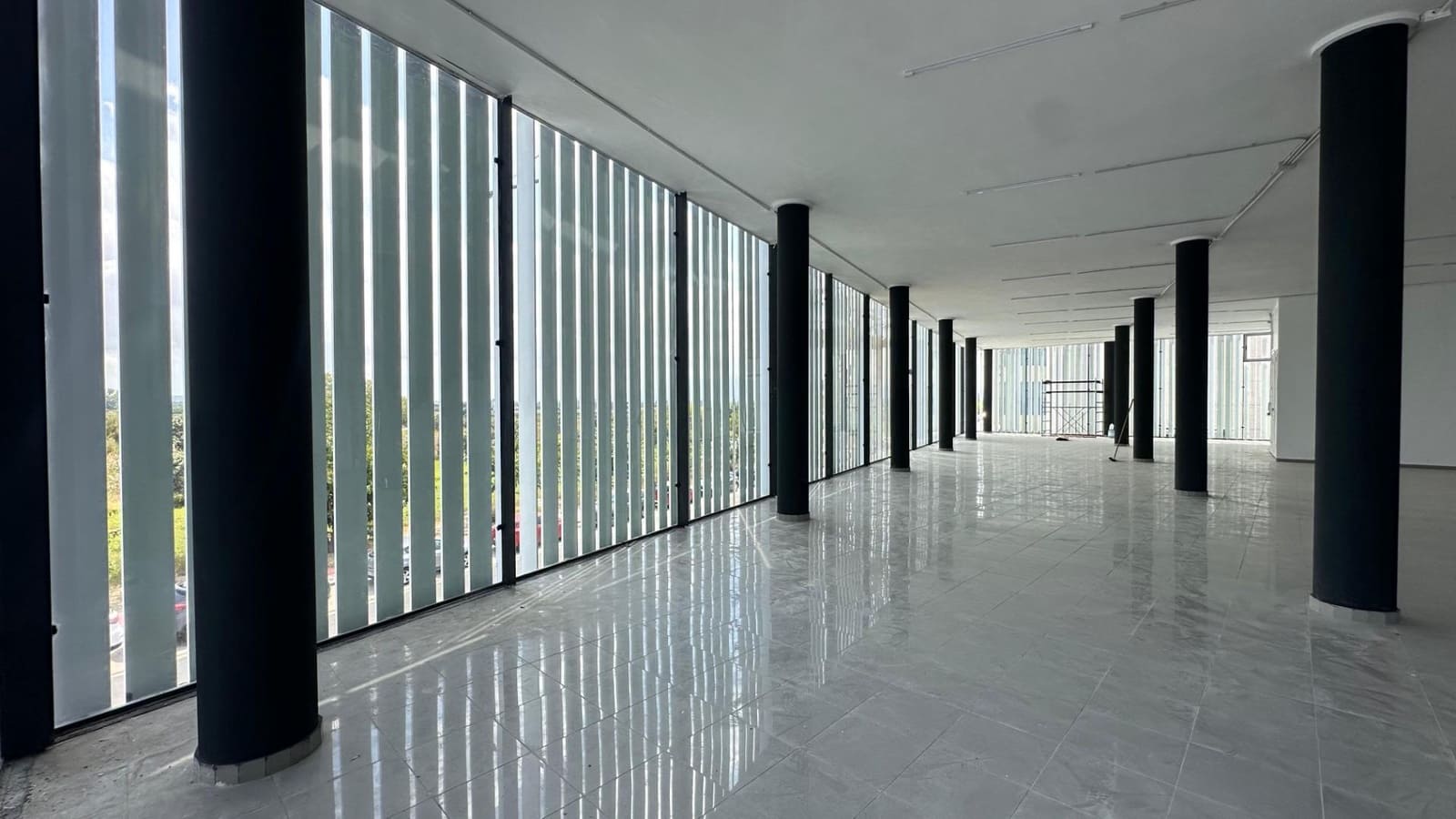 Bedrijf te koop in Algemesi - € 560.000 (Ref: 8279194)