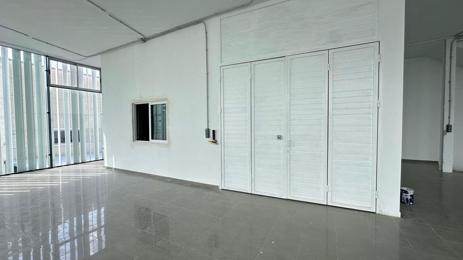 Bedrijf te koop in Algemesi - € 560.000 (Ref: 8279194)