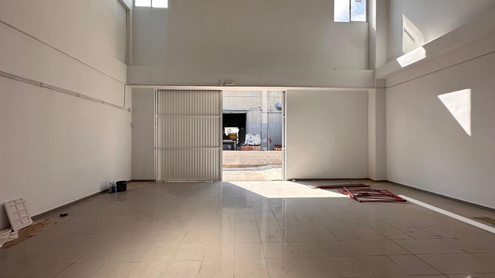 Bedrijf te koop in Algemesi - € 560.000 (Ref: 8279194)