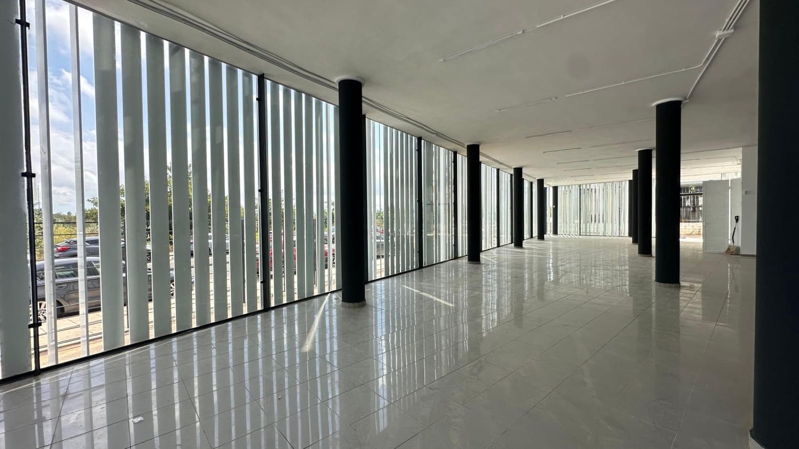 Bedrijf te koop in Algemesi - € 560.000 (Ref: 8279194)