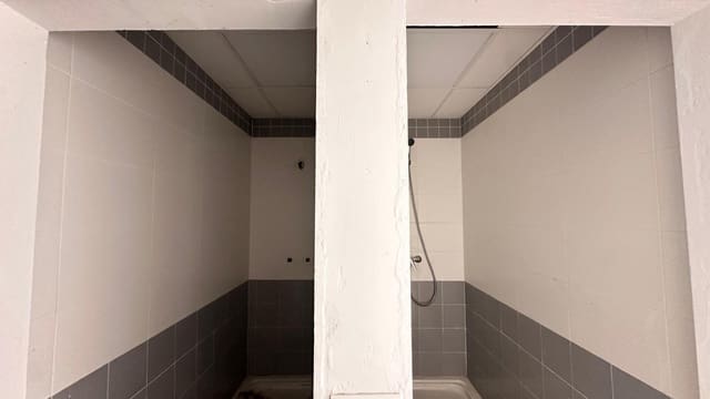 Business for sale in Algemesí - € 560,000 (Ref: 8279194)