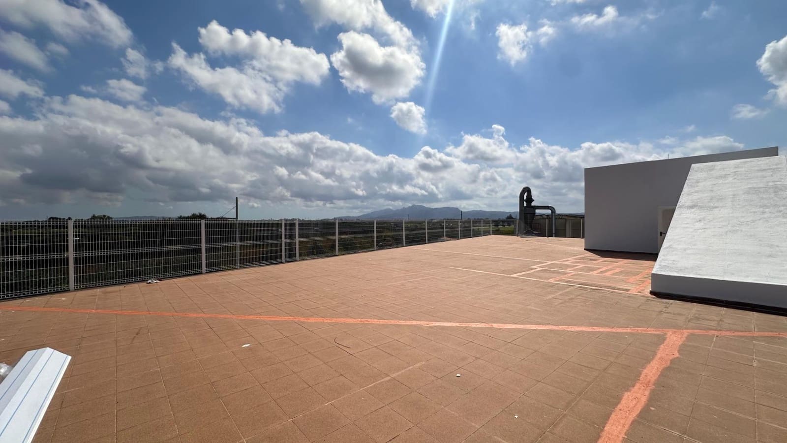 Bedrijf te koop in Algemesi - € 560.000 (Ref: 8279194)