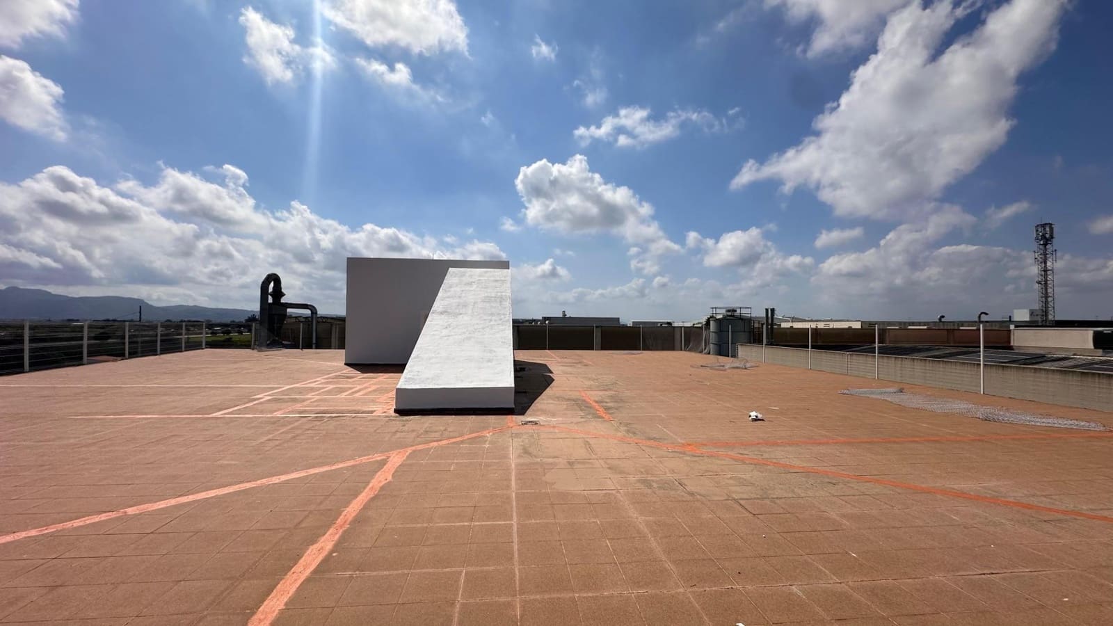 Bedrijf te koop in Algemesi - € 560.000 (Ref: 8279194)