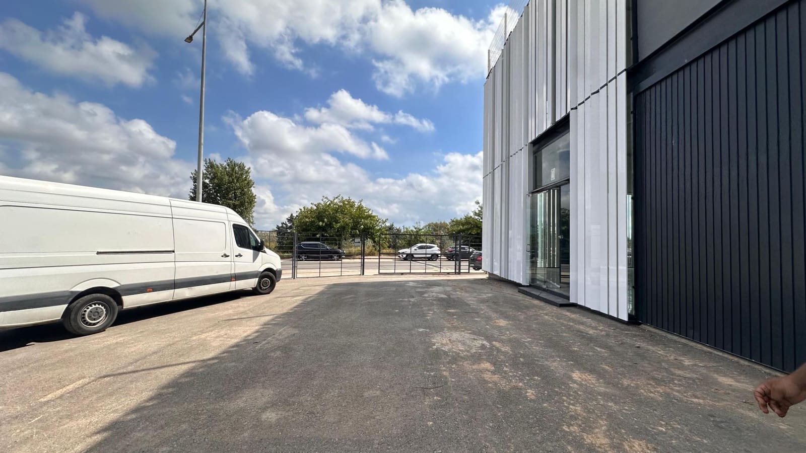 Bedrijf te koop in Algemesi - € 560.000 (Ref: 8279194)