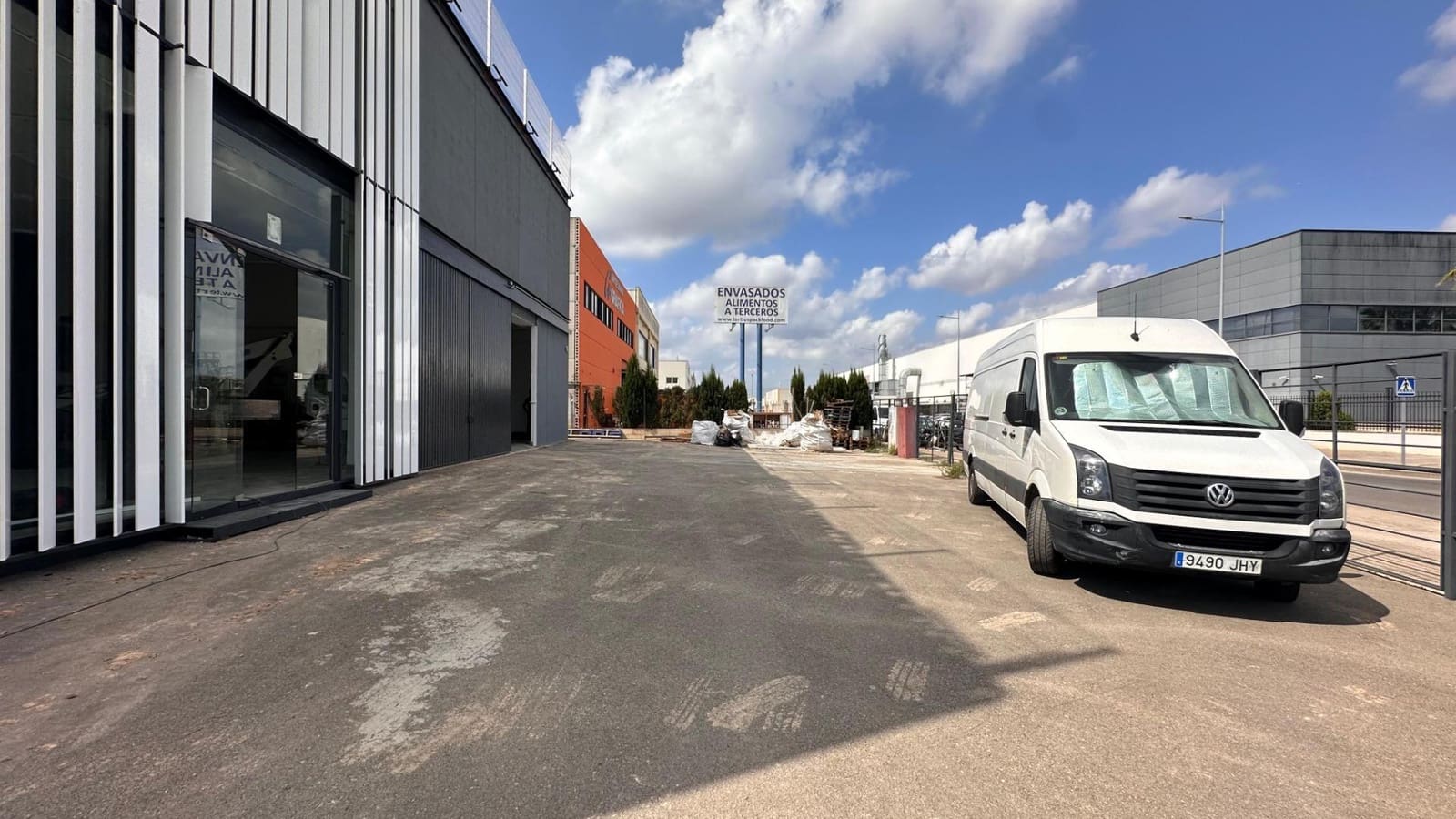 Bedrijf te koop in Algemesi - € 560.000 (Ref: 8279194)