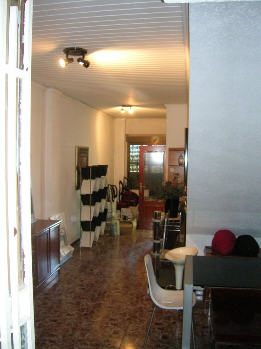 7 sypialnia Penthouse na sprzedaż w Masalaves z garażem - 195 000 € (Ref: 8290424)