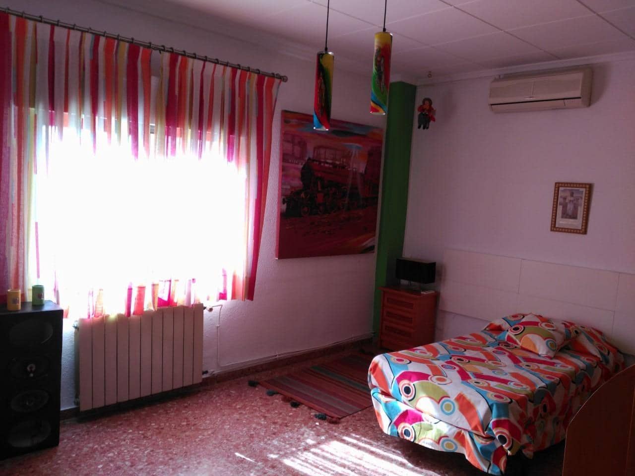 7 sypialnia Penthouse na sprzedaż w Masalaves z garażem - 195 000 € (Ref: 8290424)