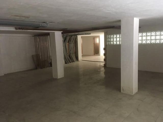 Commercial for sale in Carlet - € 312,000 (Ref: 8310842)