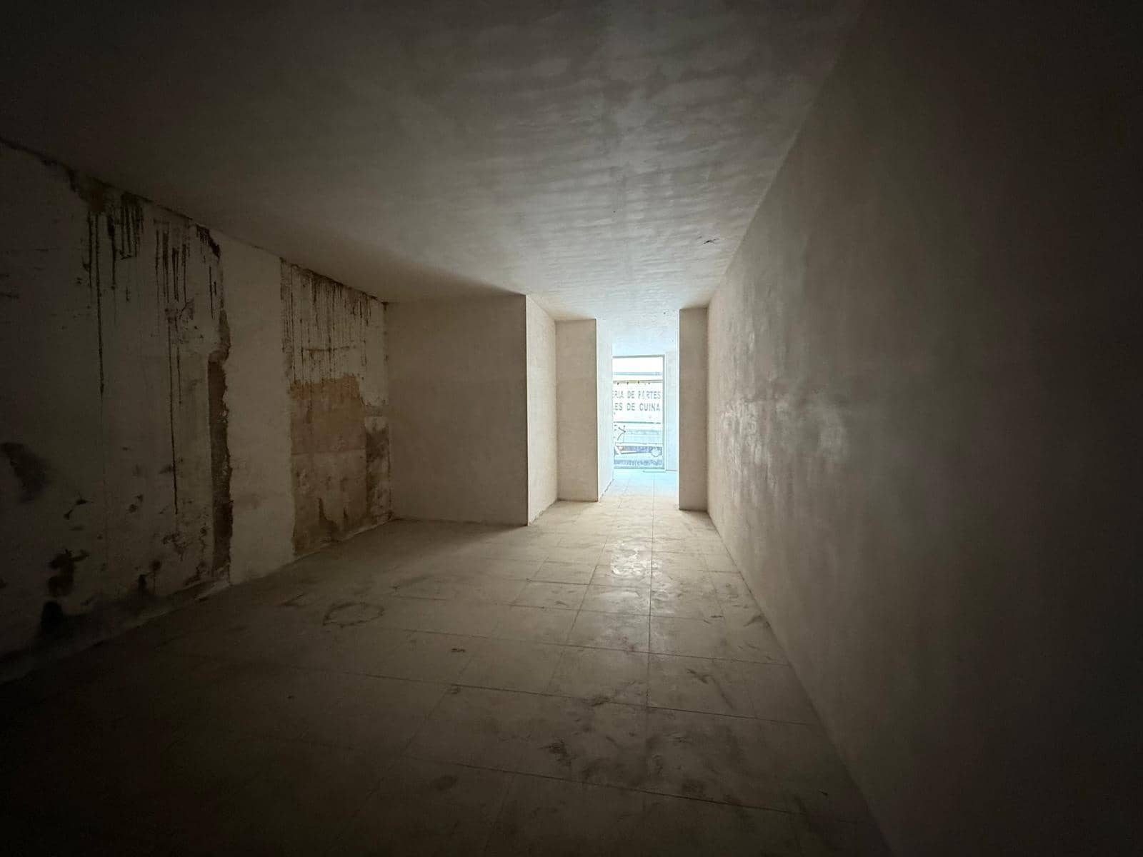 Commercial for sale in Carlet - € 312,000 (Ref: 8310842)