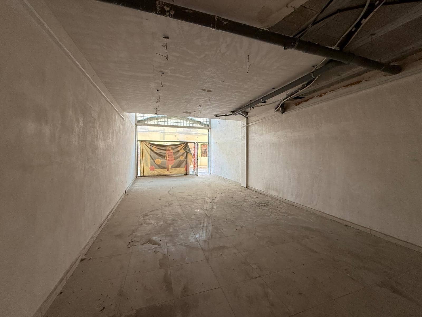 Commercial for sale in Carlet - € 312,000 (Ref: 8310842)