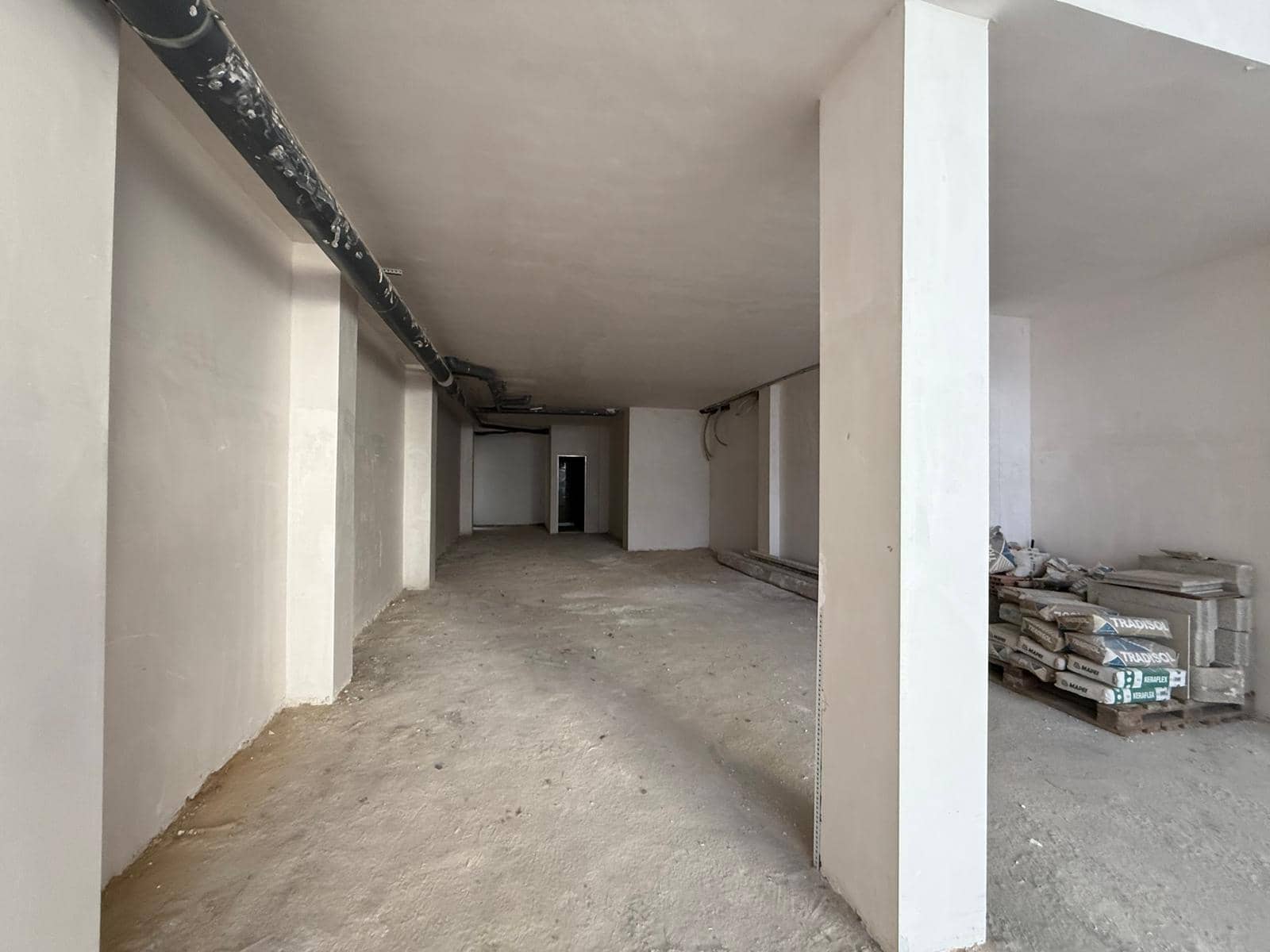 Commercial for sale in Carlet - € 312,000 (Ref: 8310842)