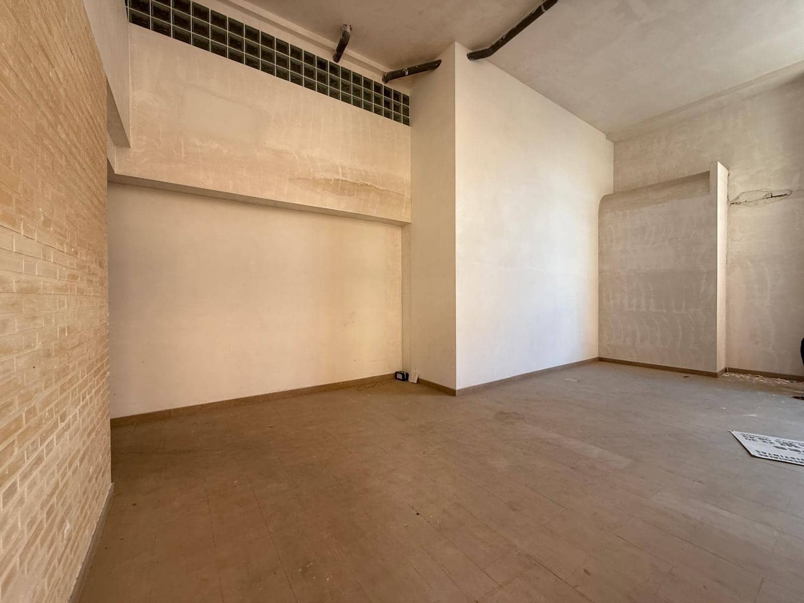 Commercial for sale in Carlet - € 312,000 (Ref: 8310842)