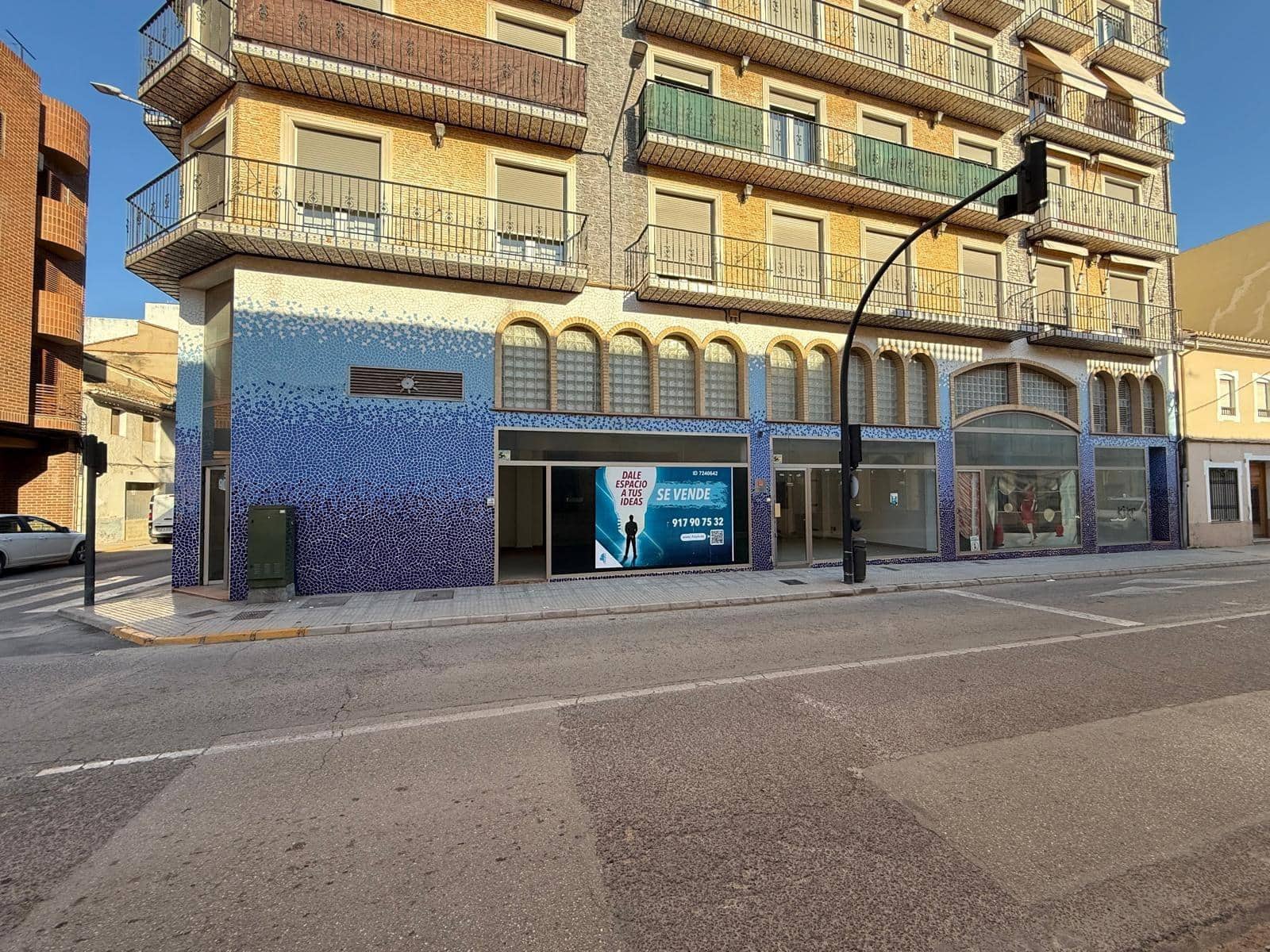 Commercial for sale in Carlet - € 312,000 (Ref: 8310842)