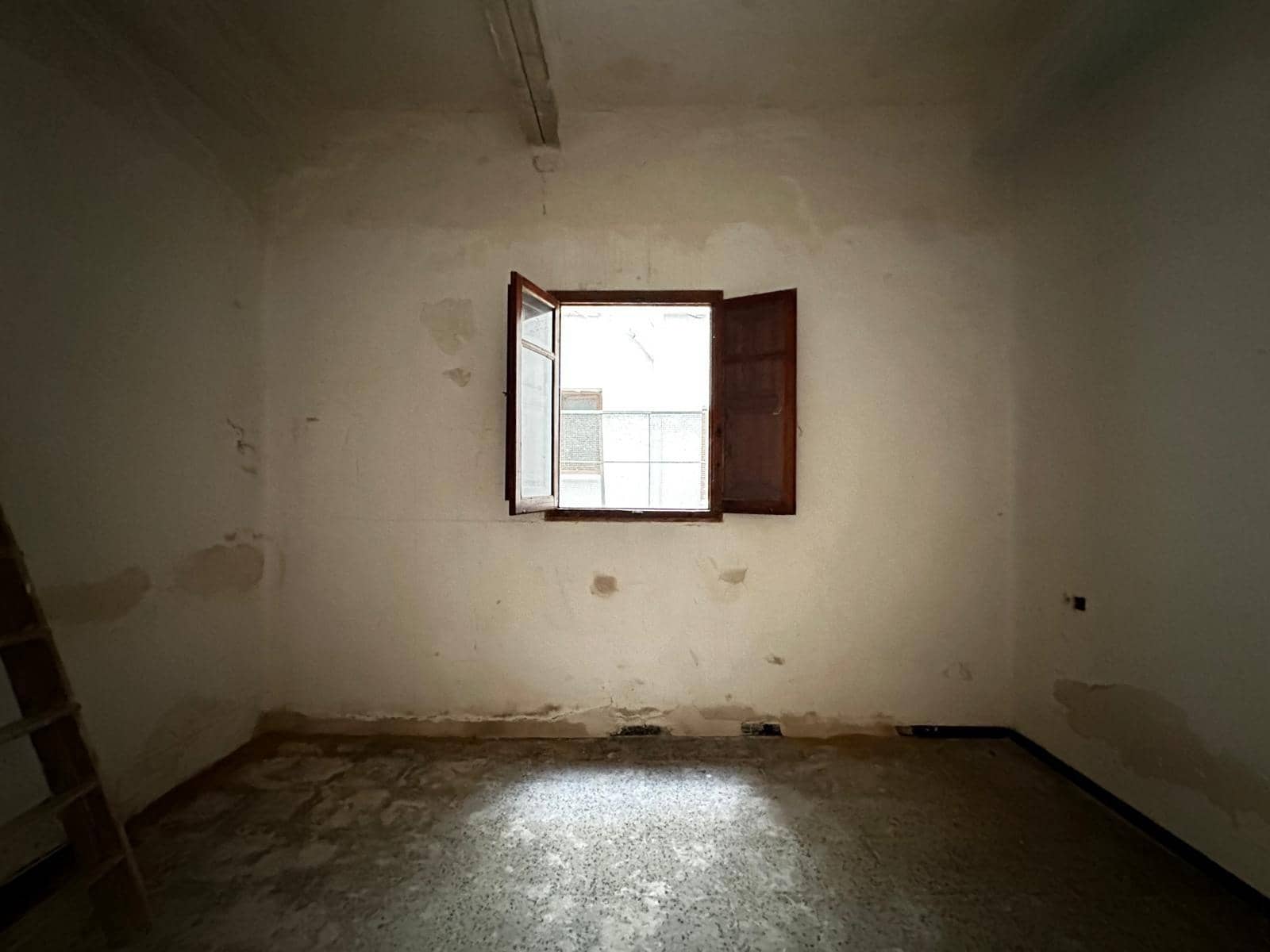 3 slaapkamer Huis te koop in Alberic - € 85.000 (Ref: 8318187)