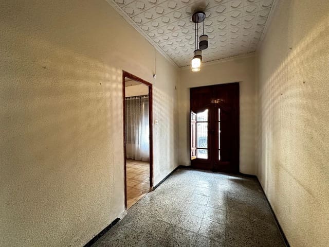 3 bedroom Townhouse for sale in Alberic - € 85,000 (Ref: 8318187)