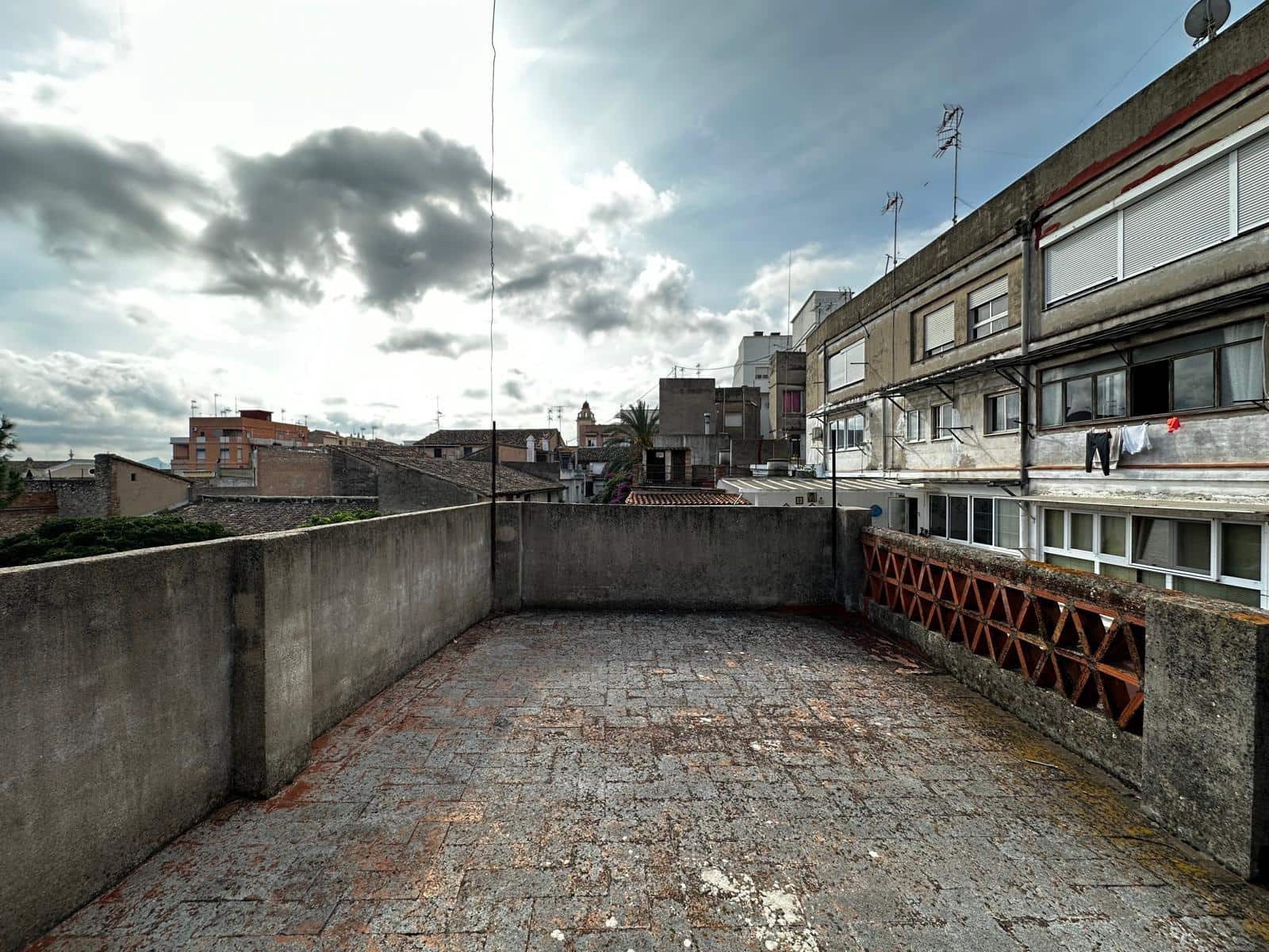 3 slaapkamer Huis te koop in Alberic - € 85.000 (Ref: 8318187)