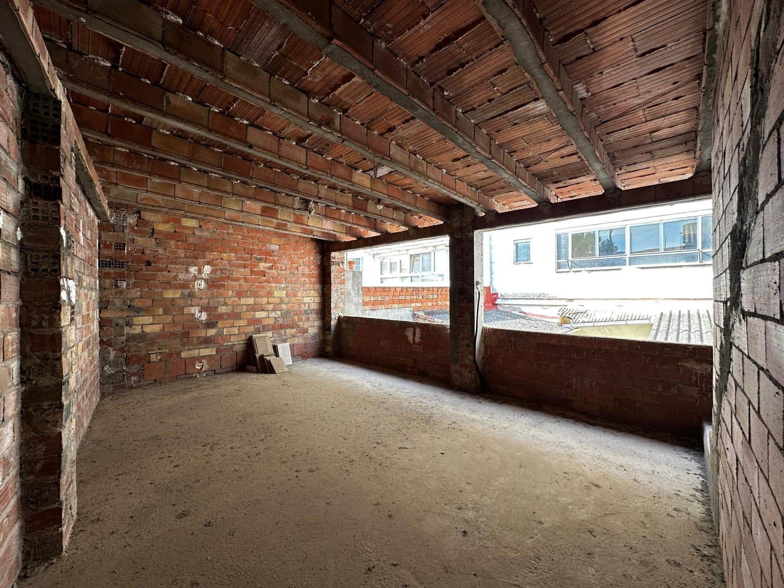 3 slaapkamer Huis te koop in Alberic - € 85.000 (Ref: 8318187)