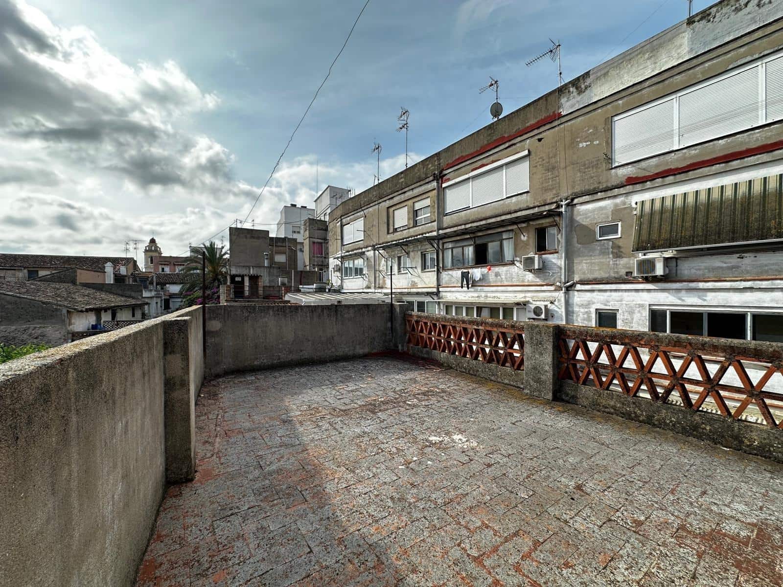 3 slaapkamer Huis te koop in Alberic - € 85.000 (Ref: 8318187)