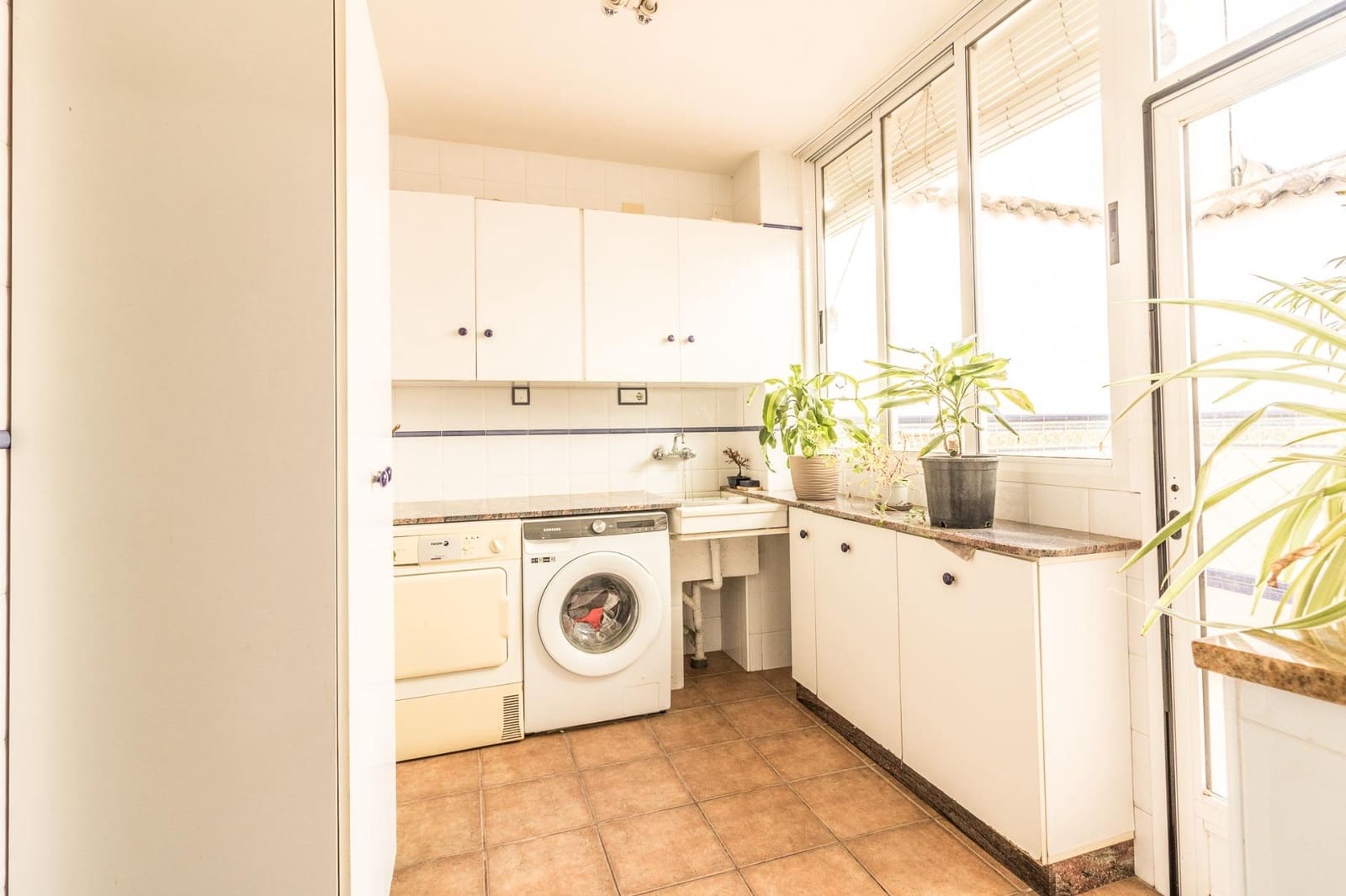 5 makuuhuone Rivitalo myytävänä paikassa Senyera - 270 000 € (Ref: 8373634)