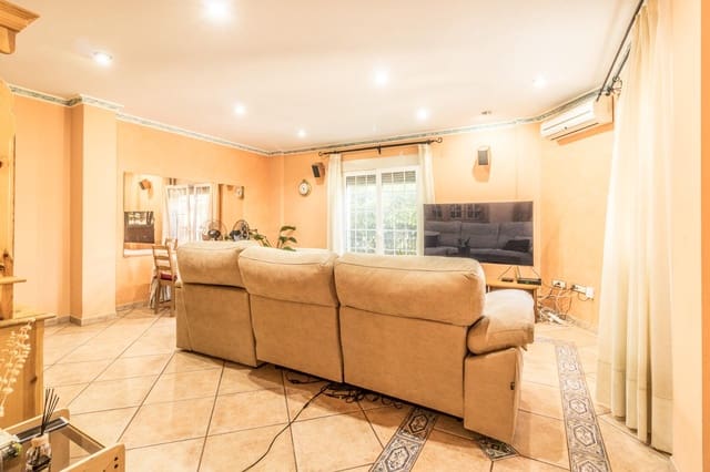 5 makuuhuone Rivitalo myytävänä paikassa Senyera - 270 000 € (Ref: 8373634)