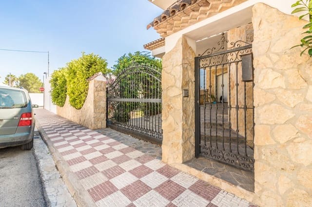 5 makuuhuone Rivitalo myytävänä paikassa Senyera - 270 000 € (Ref: 8373634)