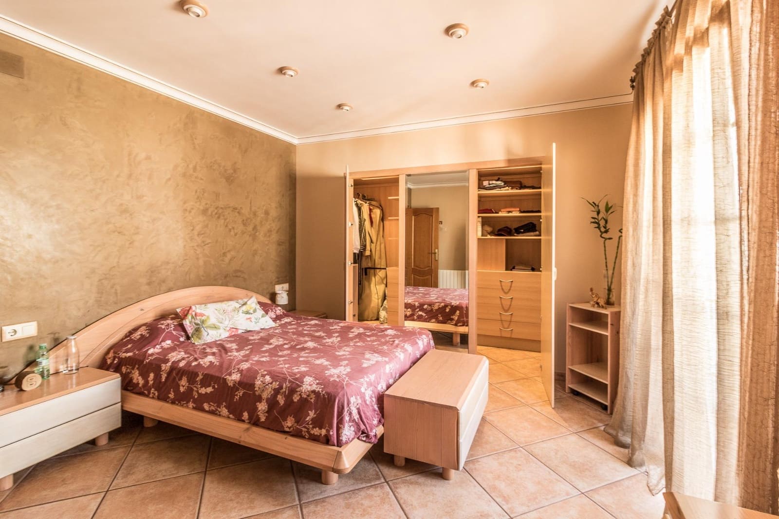 5 makuuhuone Rivitalo myytävänä paikassa Senyera - 270 000 € (Ref: 8373634)