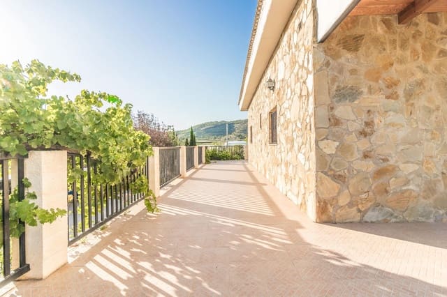 4 soveværelse Villa til salg i Alfarp med swimmingpool - € 380.000 (Ref: 8411426)