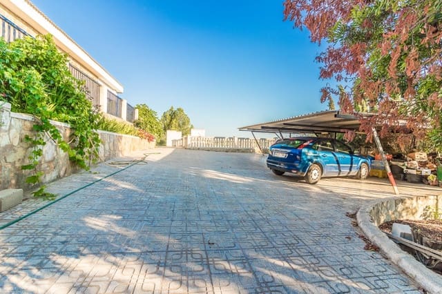 4 soveværelse Villa til salg i Alfarp med swimmingpool - € 380.000 (Ref: 8411426)