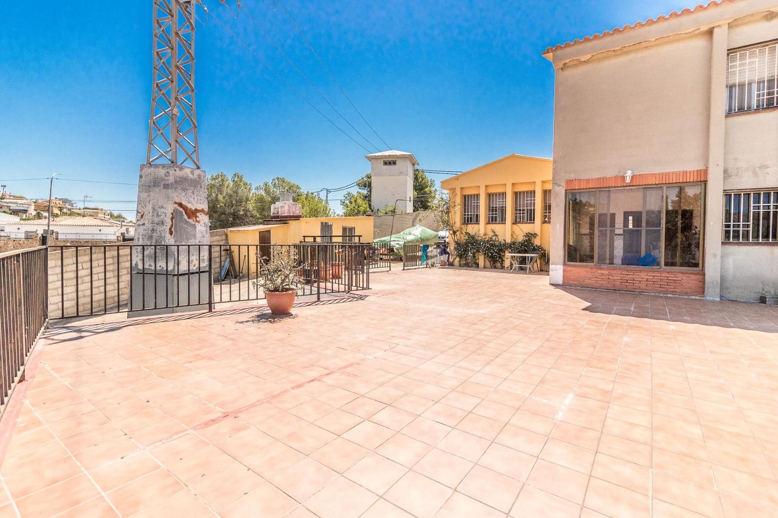 5 slaapkamer Villa te koop in Alfarp met zwembad garage - € 310.000 (Ref: 8415631)