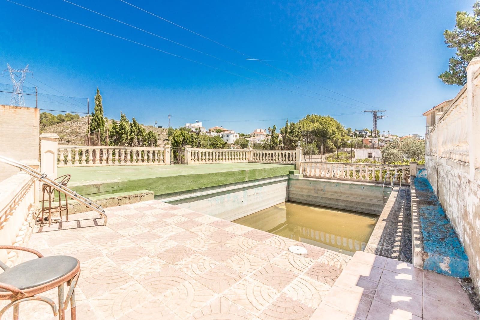 5 slaapkamer Villa te koop in Alfarp met zwembad garage - € 310.000 (Ref: 8415631)