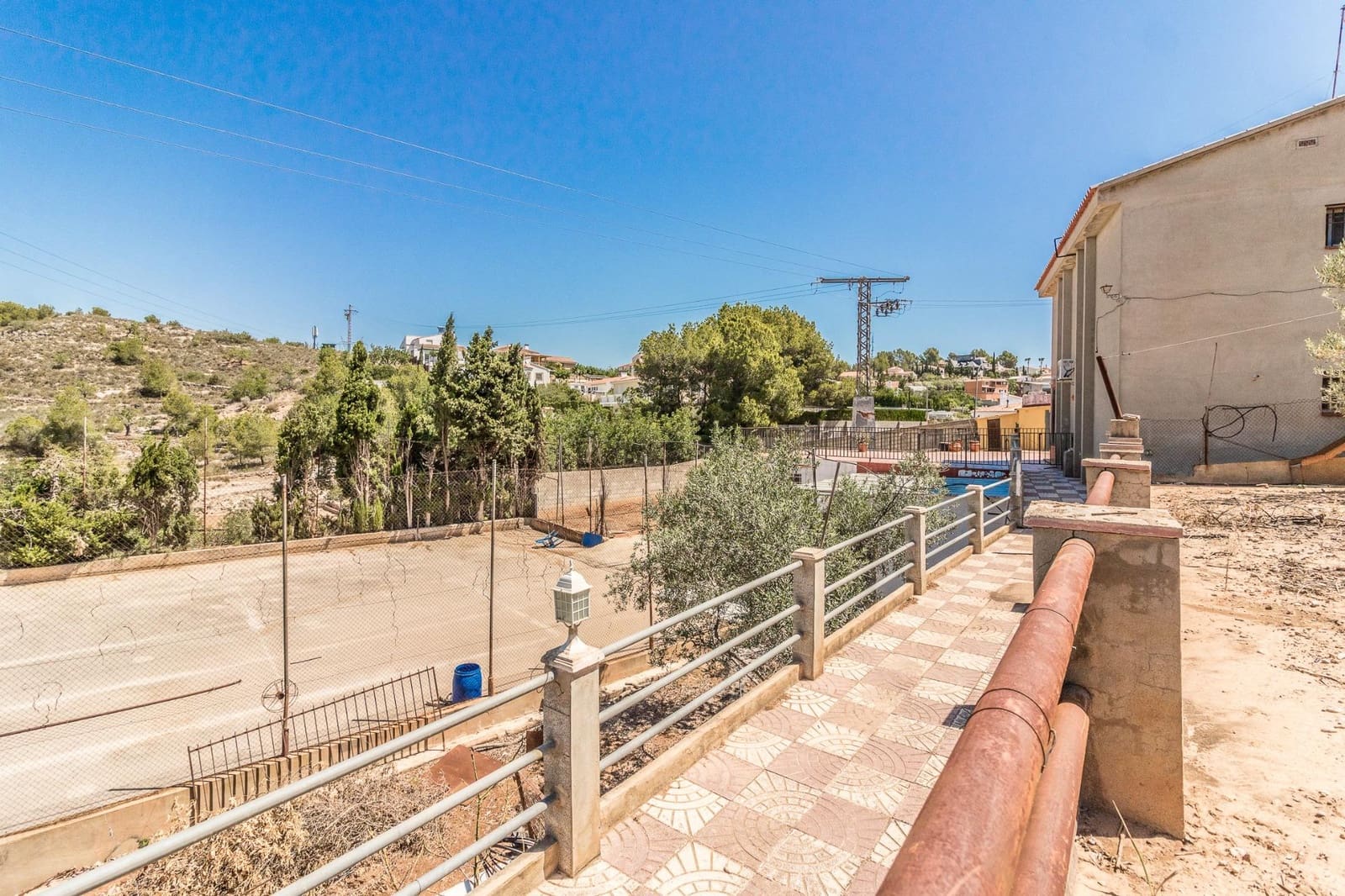 5 slaapkamer Villa te koop in Alfarp met zwembad garage - € 310.000 (Ref: 8415631)